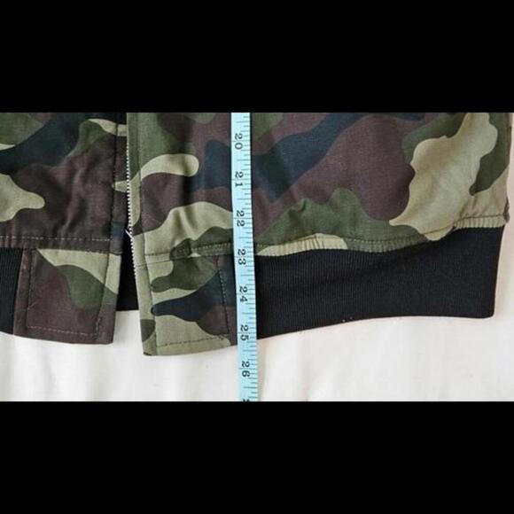 Obey Camo Bomber Jacket - Trendy Urban Outerwear Unisex Size Small - Picture 6 of 6